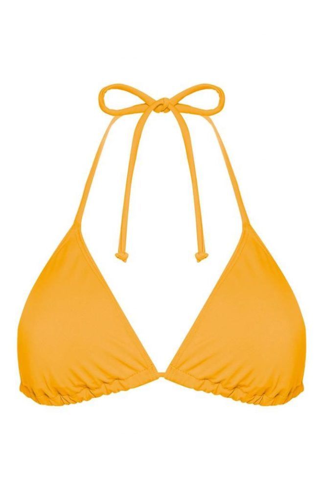Top de bikini Primark triangular amarillo para combinar