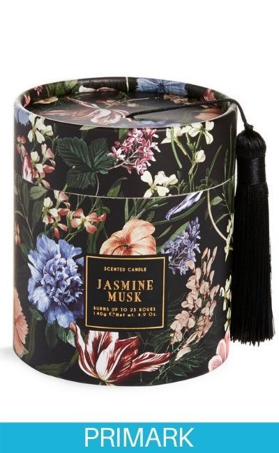 Caja negra con estampado floral con vela aromática «Jasmine Musk» Primark